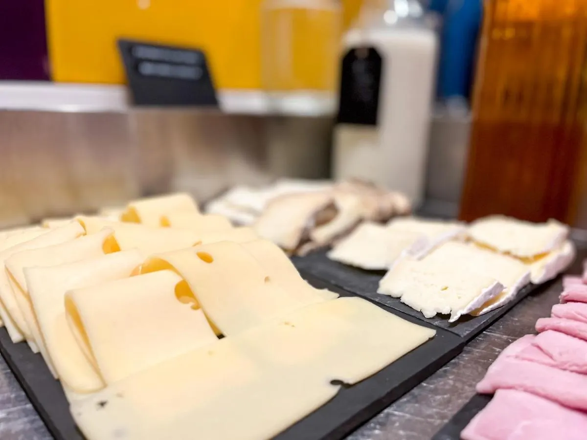 巴黎托比亚克图书馆宜必思尚品酒店 3*